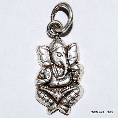 Sterling Silver Ganesh Pendant (Side View) | Giftmandu | Gifts to Nepal